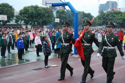 东区雍景园小学走进新学期开启新希望