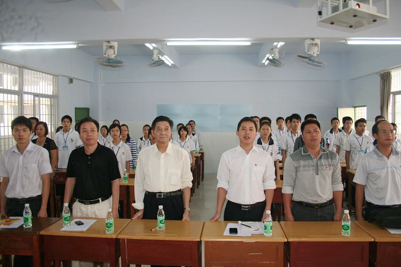 共青团遂溪一中外国语学校召开第一届团员代表大会